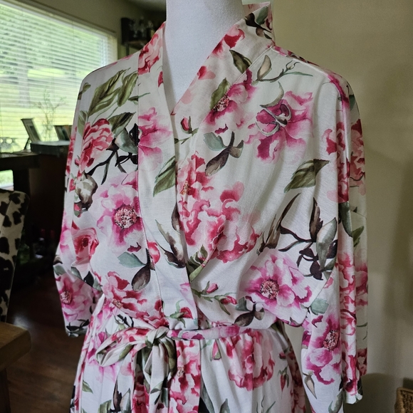 Show Me Your Mumu Pink Brie Floral Robe One Size - Picture 11 of 13